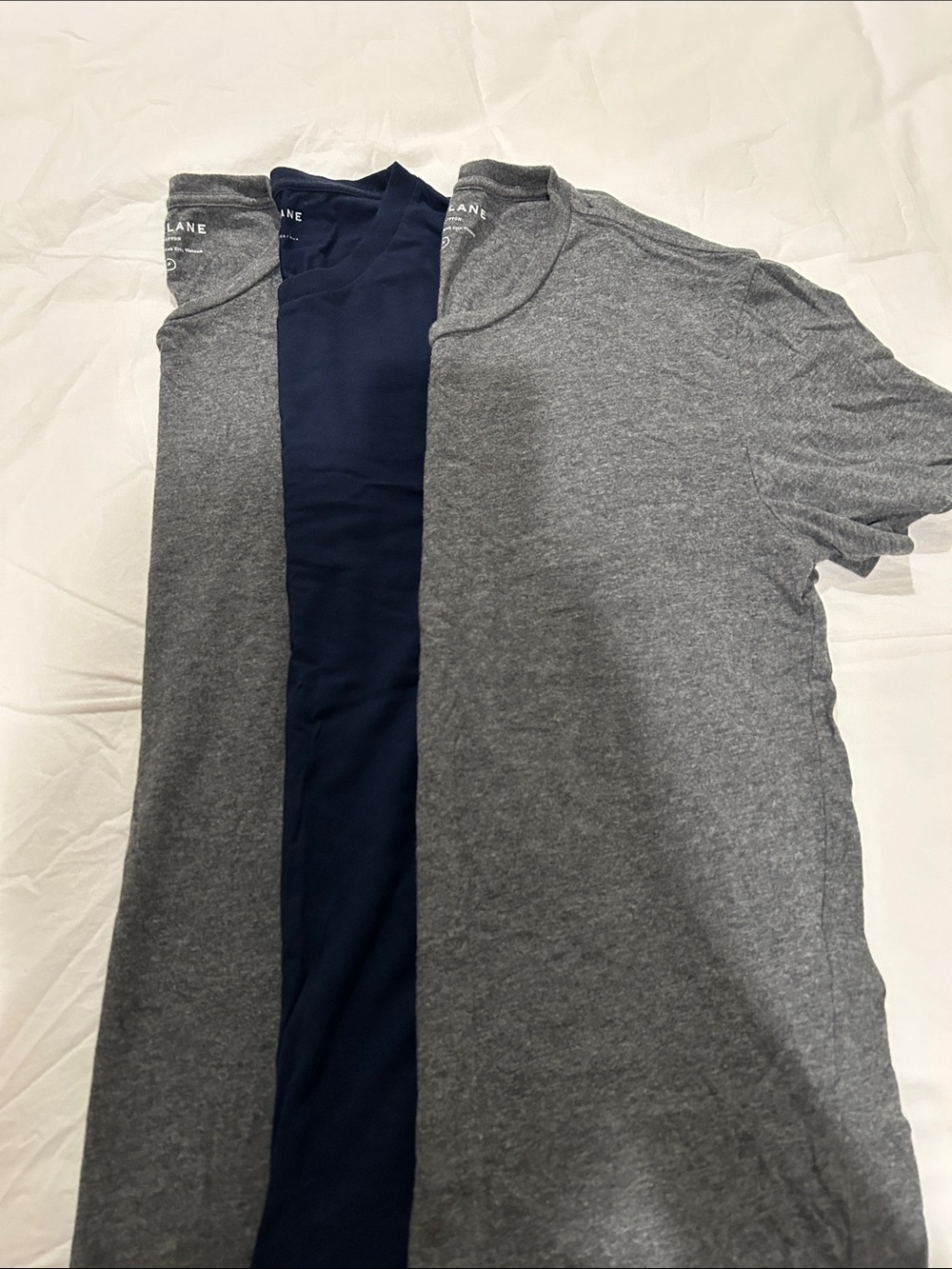 Everlane Short Sleeve Crew Tees in Gray & Navy - 3-Pack(M)